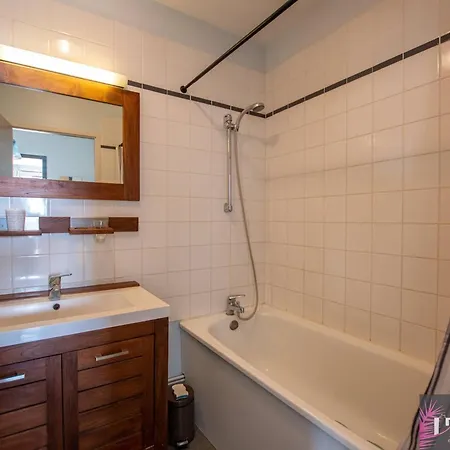 Apartment 4-6 Personnes Avec Balcon Vue Et Parking - Fr-1-825-10 La Rochelle (Charente-Maritime)