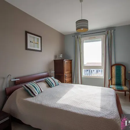 4-6 Personnes Avec Balcon Vue Et Parking - Fr-1-825-10 Apartment *
