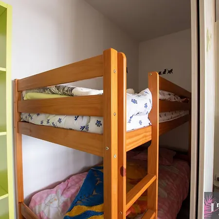 Apartment 4-6 Personnes Avec Balcon Vue Et Parking - Fr-1-825-10 *